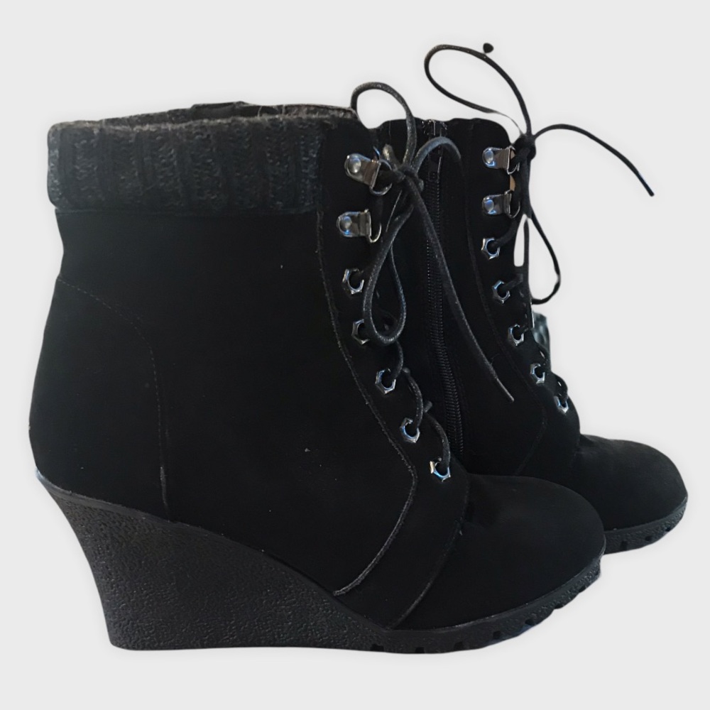 Rue 21, Black 3” Wedge Heals / Women’s Size 9